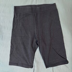 gray biker shorts